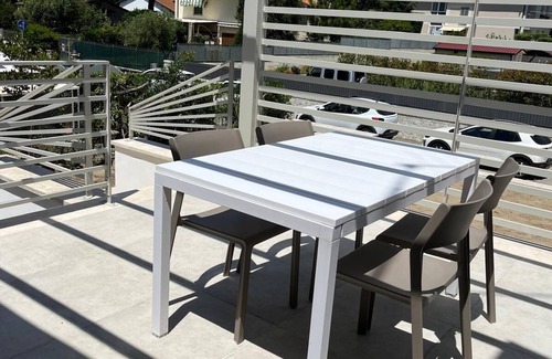 Tirrenia Apartment | Tirrenia 250m from the Beach House with Terrace and Garden