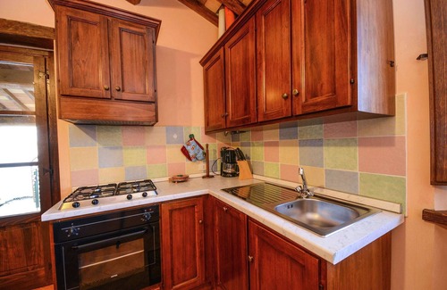 Bivio Lugnano House | Superb Holiday Home With Swimming Pool