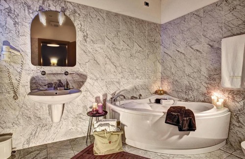 San Martino di Castrozza Hotel | Storico Hotel Regina