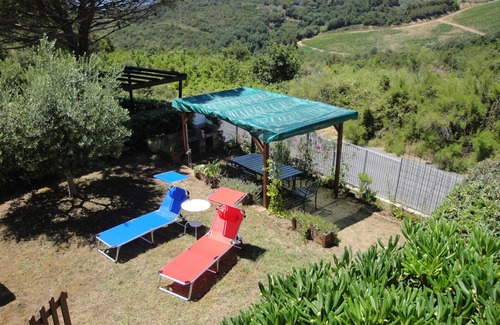 Castiglioncello House | Casa Nido delle Rondini relaxing stay with garden and sea view