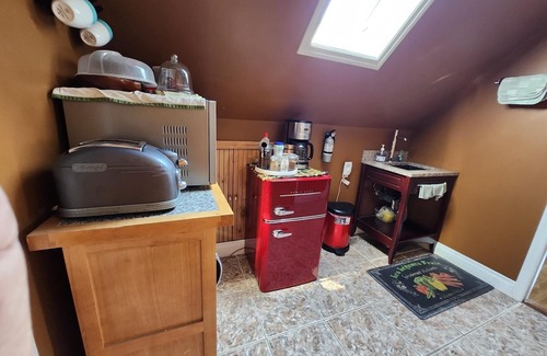 Alden Manor House | It's a Loft on the Second floor