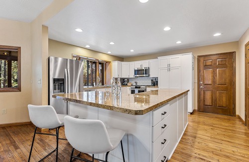Flagstaff Cabin | It's Aspen time in Flagstaff | Local Discounts