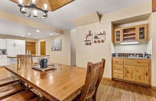 Flagstaff Cabin | It's Aspen time in Flagstaff | Local Discounts