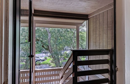 Fernandina Beach Condo | It's Island Time! Updated and Relaxing 2 Bed/2Bath Beach Getaway