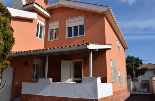 Villaggio del Pino-Le Ginestre House | Villa Cinzia - Appartamento con Terrazza