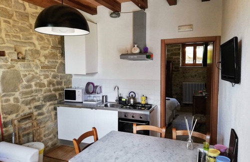 Assisi Other | Italian farmhouse in the countryside with 7 bedrooms and large pool