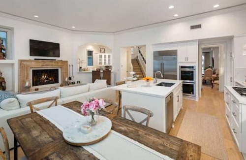 Marina del Rey Villa | Italian luxury beach mansion