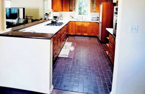 Marina del Rey Villa | Italian Villa 3br/2BA Large house+ walk to beach