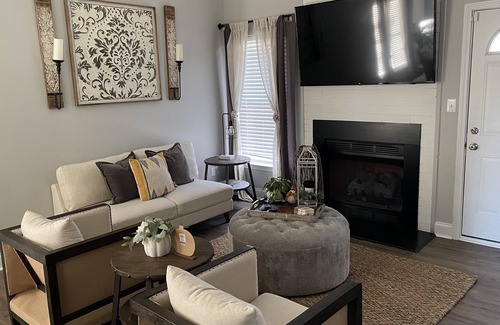 Hidden Valley House | It’s close to shopping stores and close to the new train station, uptown