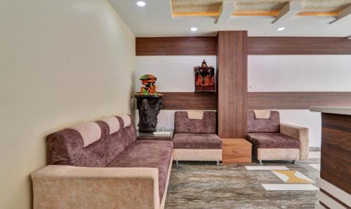 Allahabad Hotel | Itsy Hotels Royal Galaxy - 3 km From Sangam