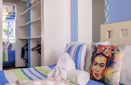 Polanco Bed & Breakfast | ITZAE HAB. BABY BLUE POLANQUITO ON THE WAY TO THE AUDITORIUM