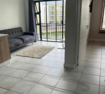 Polokwane Apartment | Ivory rose
