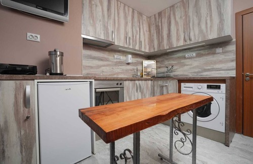 Ruse Center Apartment | Ivy Central Apartment