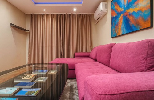 Ruse Center Apartment | Ivy Central Apartment
