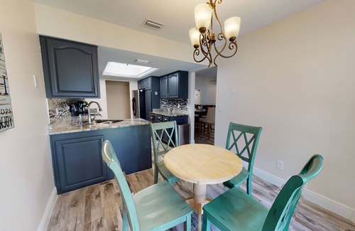 Villas House | Ivy Inn at 23 Palms!