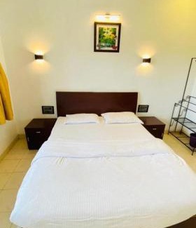 Lonavala House | Ivy Pearl Houses Row House No 3 (4 BHK) with Common Pool