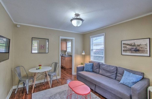 Midtown Apartment | J 82 · Peaceful Retreat in Gated Midtown Community
