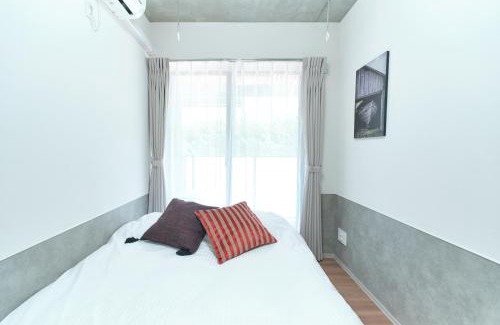 Nishi-Shinjuku Apartment | J-ARC Shinjuku by Tranova