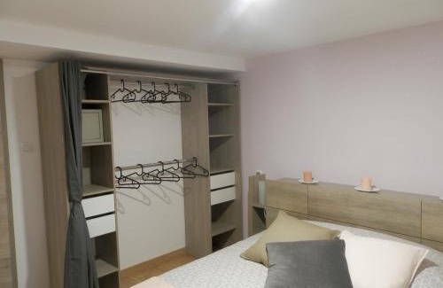 Quartier Saint-Leon Apartment | JAB'S HOME