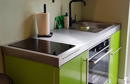 Hoofddorp Apartment | JaBaKi Green Studio