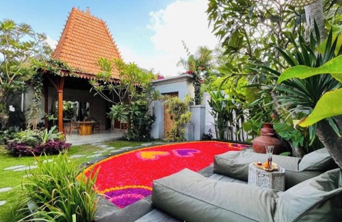 Batu Bolong House | Jabunami Villa