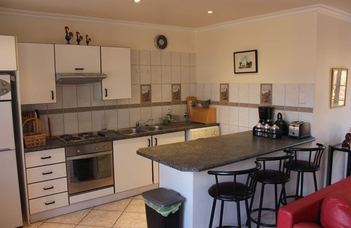 Greater Johannesburg Metropolitan Area Cottage | Jacaranda Cottage: Enjoy the Country really close to the City!