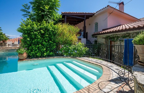 Platanos House | Jacaranda House Peloponnese