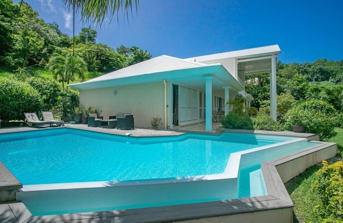 Tartane Villa | Jacaranda