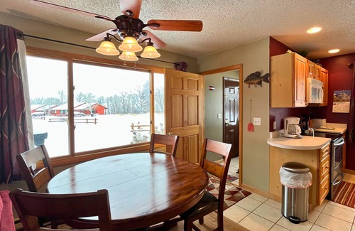 Clark House | Jack Rabbit - Experience the beautiful Elk River