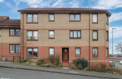Coatbridge Apartment | Jackson Apartment in the centre of Coatbridge.