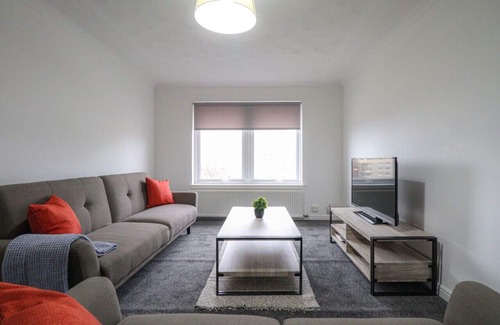 Coatbridge Apartment | Jackson Apartment in the centre of Coatbridge.