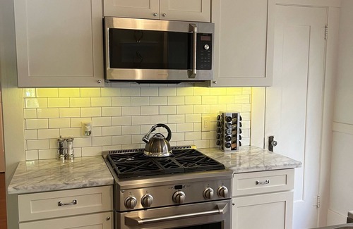 Santa Rosa House | Jacobs House - Historical Craftsman in downtown SR