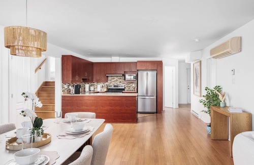 Laval Condo | Jacque Retreat