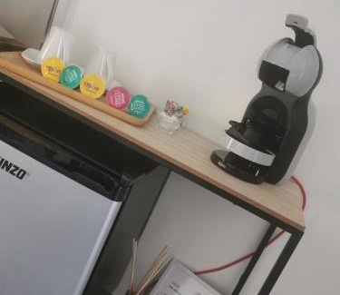 Vitrolles Bed & Breakfast | Jacuhomespa13