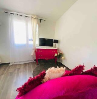 Le Tholonet Apartment | JACUZZI Aixclusive