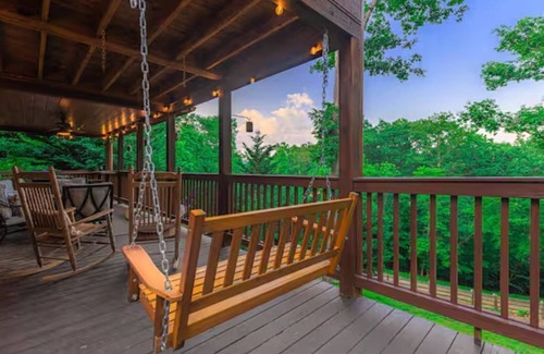 Morganton Cabin | Jacuzzi-Firepit-Game Room-Pet Friendly-Fenced Yard