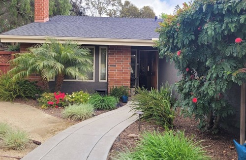 Rancho Penasquitos House | Jacuzzi, private yard, modern open kitchen. 1-6 months preferred.
