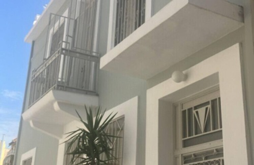 Kerameikos Apartment | Jade – A Stylish One-Bedroom Home in Metaxourgio