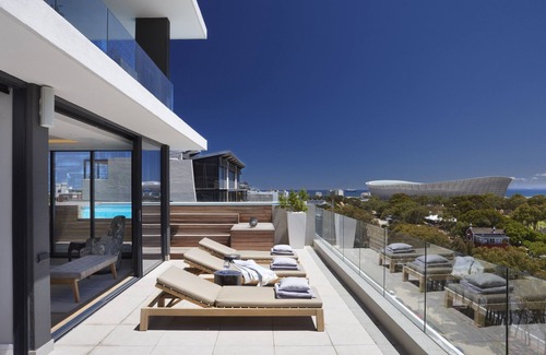 Green Point Apartment | Jade D'Luca - a stylish 3 bedroom apartment