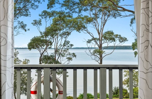 St. Georges Basin House | Jado on the Lake, Jervis Bay