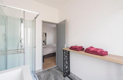Cormontreuil Apartment | Jadou, studio tout confort