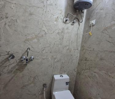 Greater Noida Hotel | Jagdamba Homestay