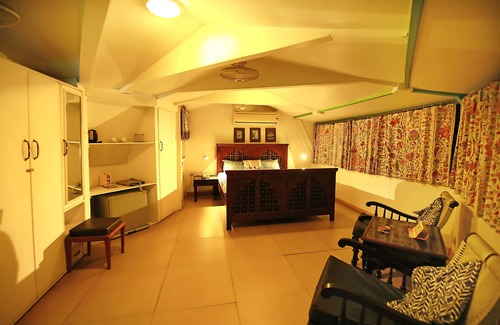 Sindhi Camp Hotel | Jaipur Inn