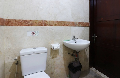 Menteng Hotel | Jambrut Inn