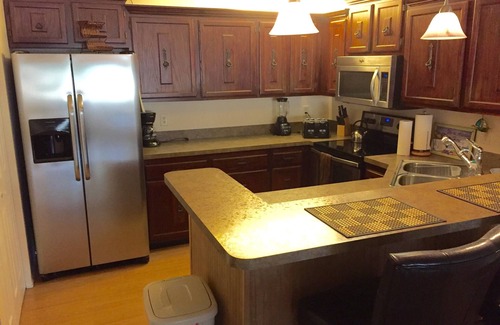 Iona House | Jan 2026 Special Save 10%! Spacious 3BR/3B Townhouse Near Sanibel & FMB