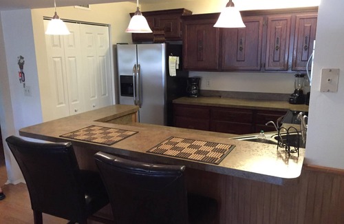 Iona House | Jan 2026 Special Save 10%! Spacious 3BR/3B Townhouse Near Sanibel & FMB