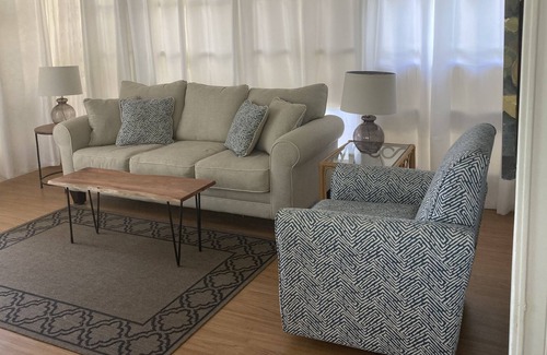 Hutchinson Island South Cottage | Jan Feb March 2024 Oceanfront resort style community