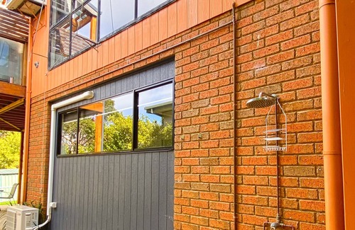 Jan Juc House | Jan Juc Surfcoast Retreat. Sleeps 14. Pet friendly. Ocean views. Elevated deck