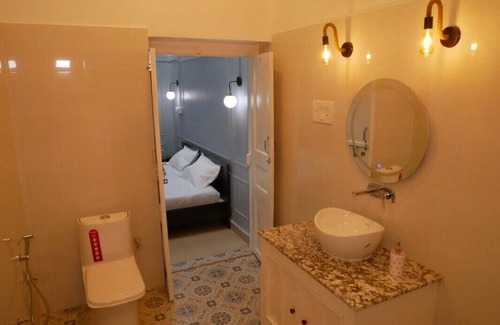 Varanasi Villa | JANKI KUNJ 3-Room Vintage Home Stay at Central Location in Varanasi
