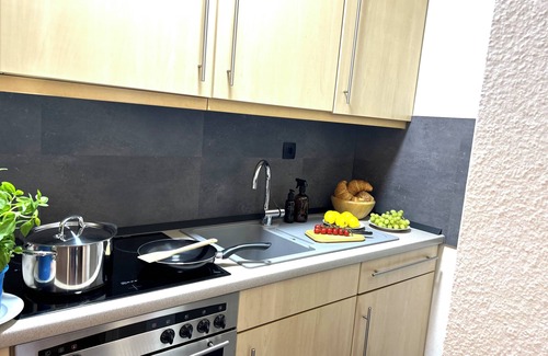 Innenstadt-Ost Apartment | Japandy Style Dortmund, balcony, parking space